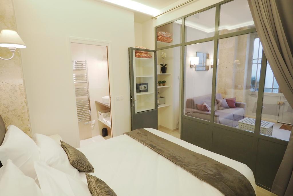 Saint Germain Cosy Chicsuites Paříž Pokoj fotografie