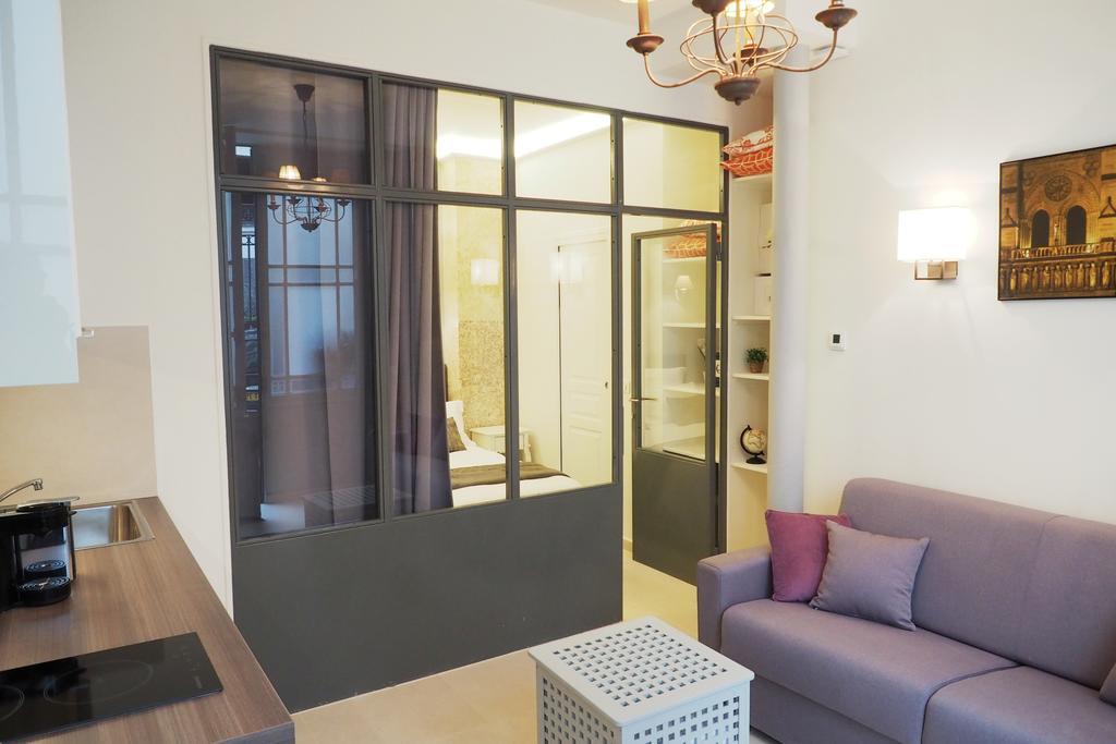 Saint Germain Cosy Chicsuites Paříž Pokoj fotografie