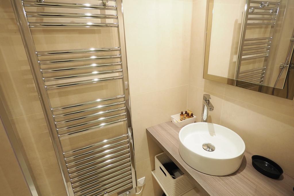 Saint Germain Cosy Chicsuites Paříž Pokoj fotografie